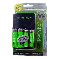 CARGADOR GP RECYKO CON 2 AA Y 2 AAA